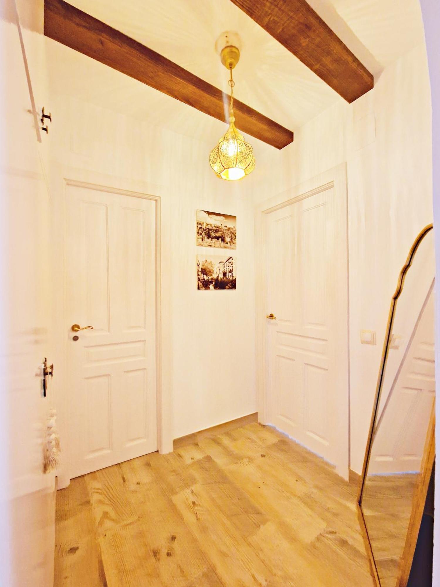 גרנדה Tuguest Nazari Caldereria Apartments - Free Parking מראה חיצוני תמונה